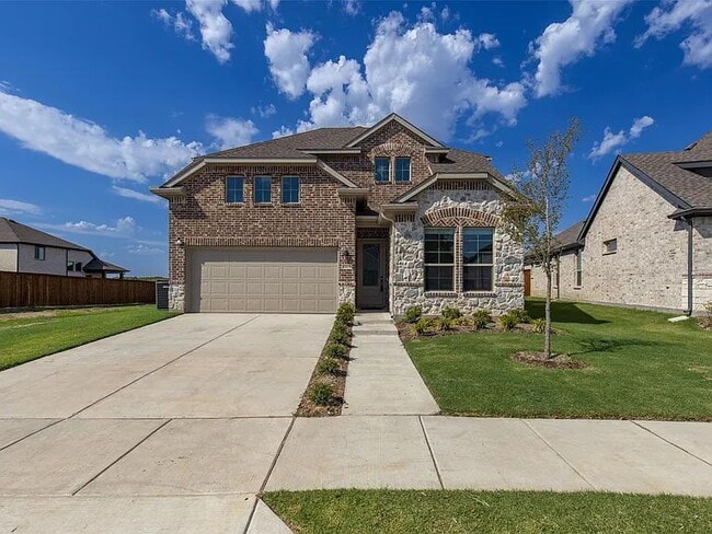 Building Photo - Beautiful 3-bedroom, 3-bath home with 2-car garage featuring an open floor plan in the heart of R...