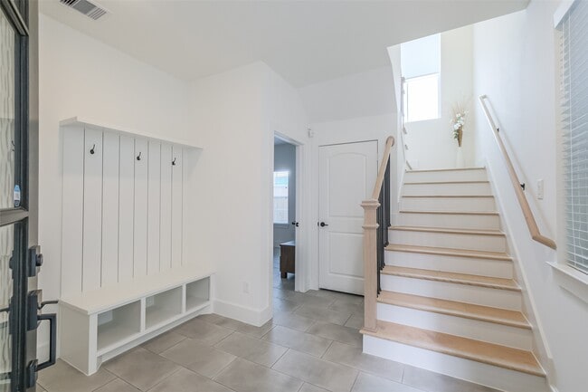 Photo - 2017 Lou Ellen Ln