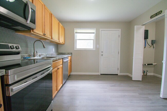 Photo - 1401 Thelbert Dr