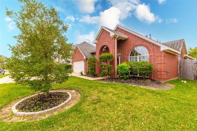 Photo - 2201 Signal Hill Dr