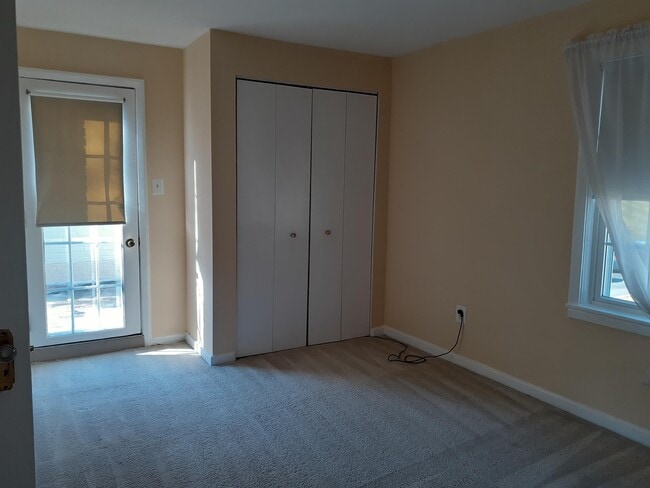 Building Photo - 806 S Arlington Mill Dr Rental