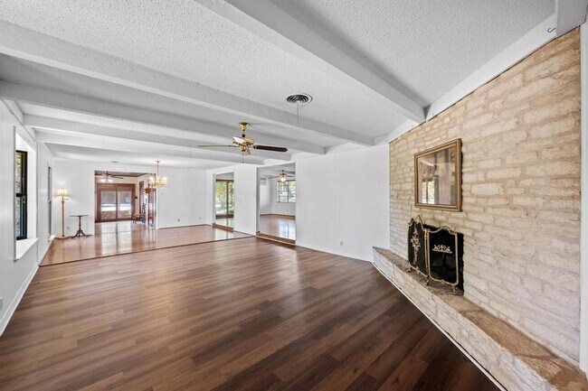 Photo - 7800 Hudson Loop