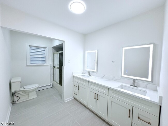 Photo - 82 Elm St Unidad 2