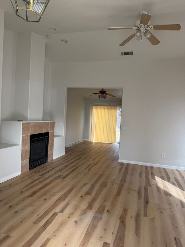 Photo - Charming 3-Bedroom, 2-Bath Home with Spacious Backyard in Elk Grove