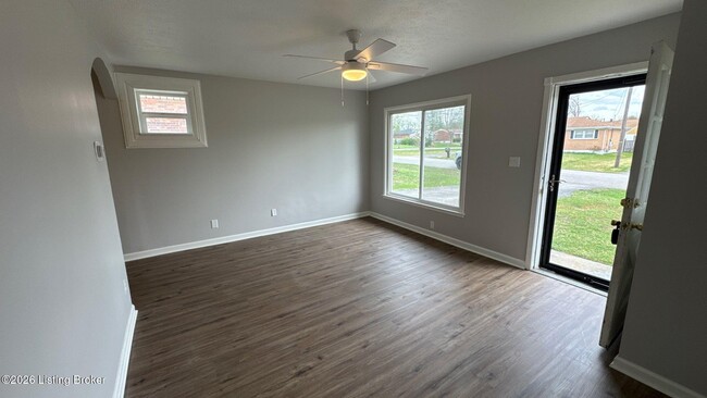 Photo - 6315 Red Spruce Dr