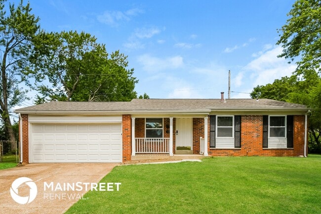 Building Photo - 1095 Cedar Pl