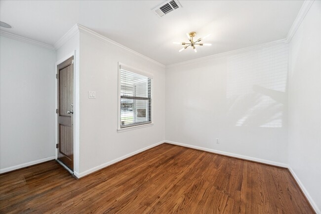 Photo - 4214 Glebe Rd