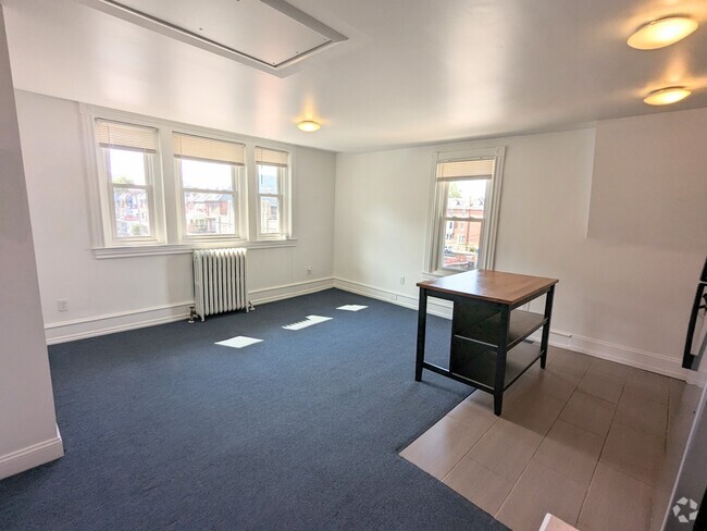 Building Photo - 401 S 51st St Unit 3rd Floor Rental