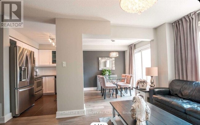 Photo - 178 Lady May Dr
