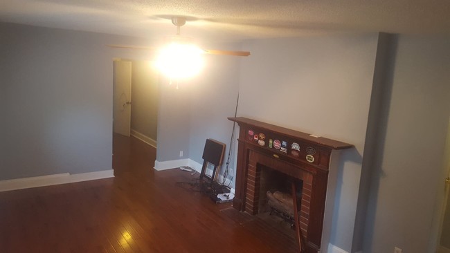 living room - 121 Avery St