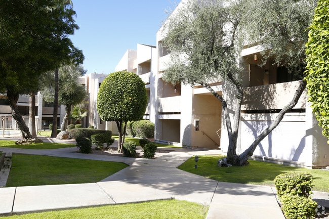 Exterior - Dartmoor Apartments