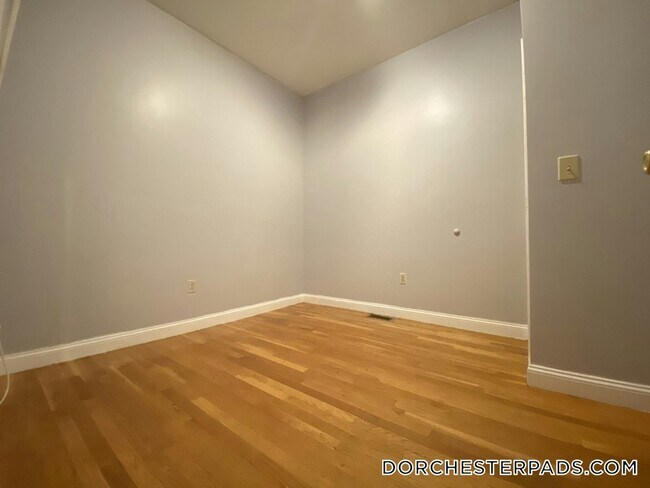 15 Crawford St Unit 1