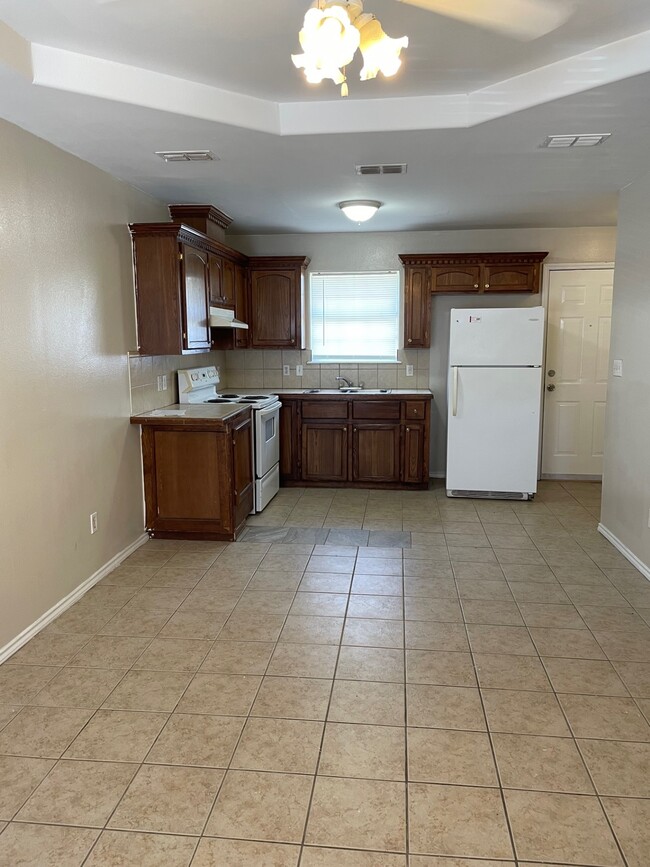 Photo - 5840 N Bentsen Palm Dr Unit 5840 Bentsen Palm Apt.