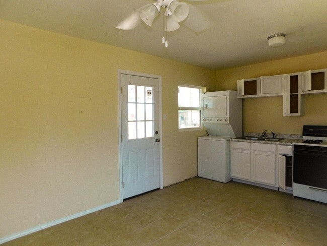 Photo - 8308 Capitan Cir