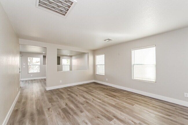 Photo - 9534 Vast Valley Ave