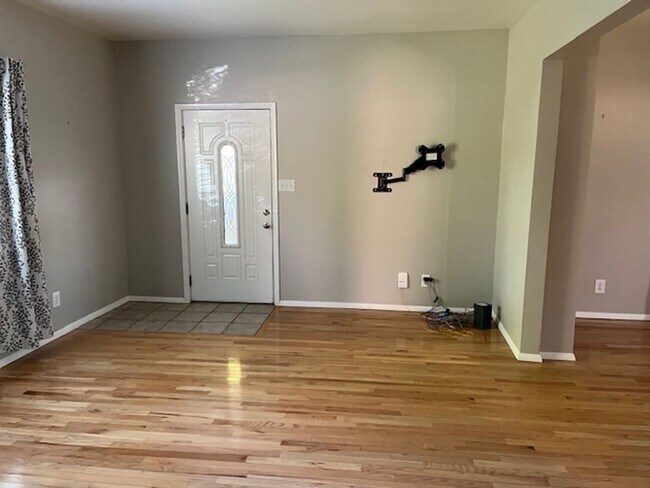 Photo - Old Town Updated 3 bed home w detached garage
