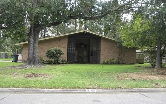 Photo - 2140 Edson Dr