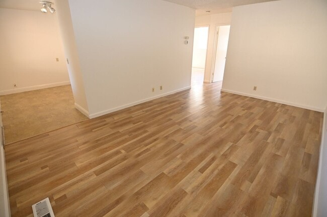 639 Bolton Ct Unidad 639 Bolton Ct Unit #2