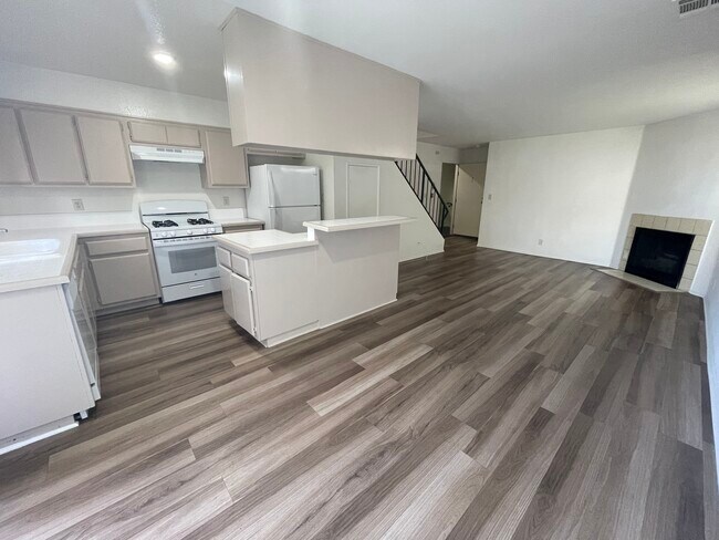 Photo - 12630 Mitchell Ave