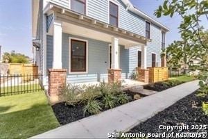 Building Photo - 311 W Evergreen St Rental