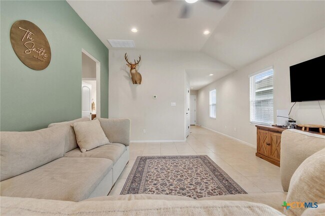 Photo - 460 Delta Crst