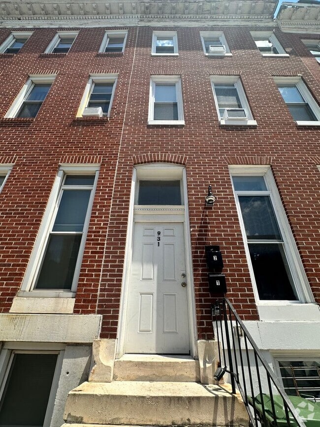 Building Photo - 931 N Stricker St Unit 2 Rental