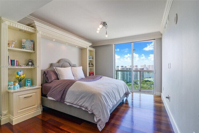 Photo - 19400 Turnberry Way Unit 1611