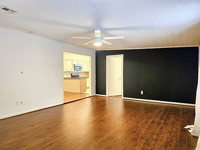 Photo - 4414 Gardendale Dr