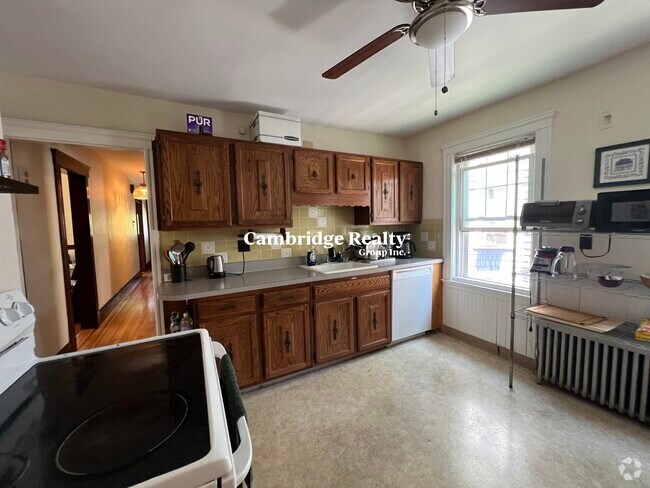 Building Photo - 46 Lincoln Pky Unit 2A Rental