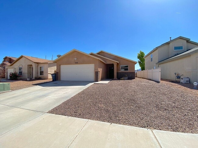 Building Photo - Northeast El Paso 3 bed with Refrig A/C Rental