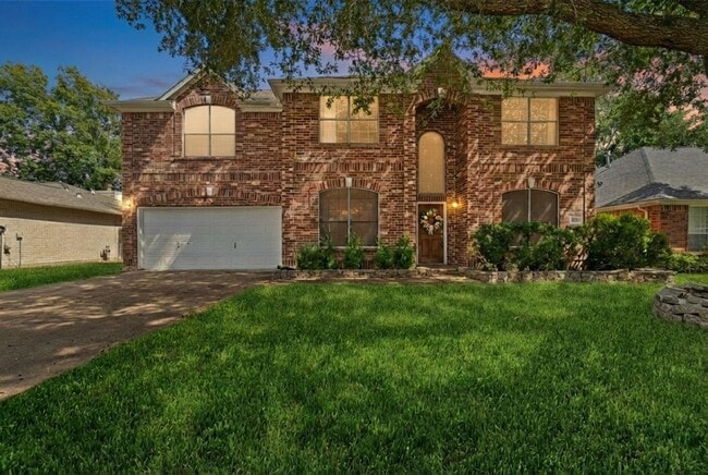 Building Photo - 5214 Bay Pines Dr