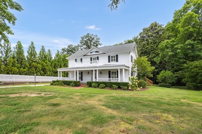 Photo - Classic Country Club Elegance