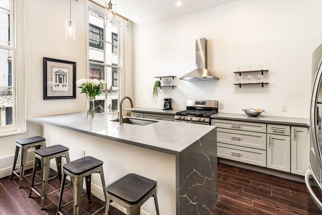 Photo - 210 Decatur St Unidad 210 Decatur #401