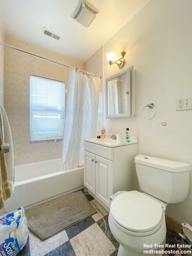 Photo - 28 Linden St Unit 2