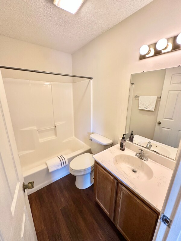 Photo - 805 Old Gray Station Rd