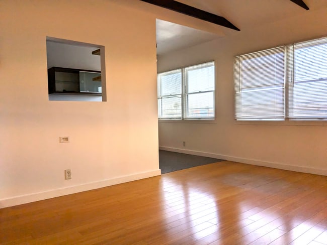 Photo - 254 3rd Ave Unidad 254