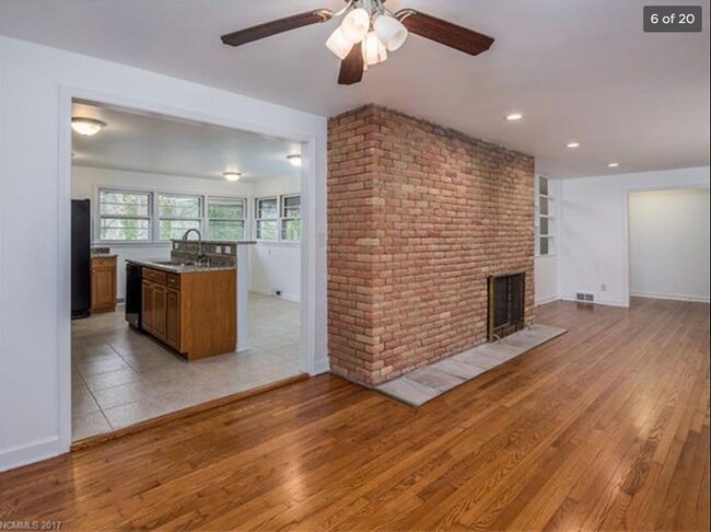 Photo - 32 S Oak Forest Dr