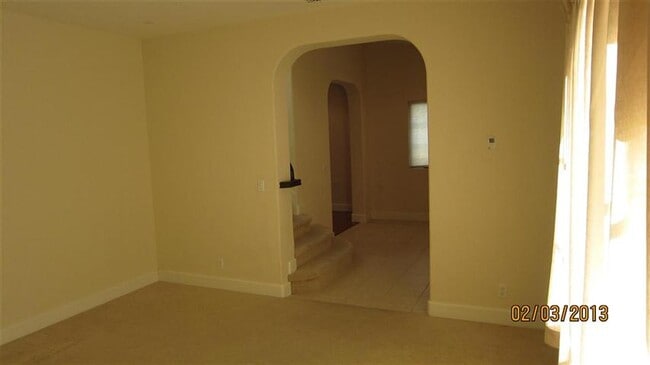 Photo - 1416 Dahlia Loop