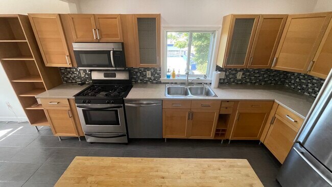 Photo - 16 Gould Ave Unit 2