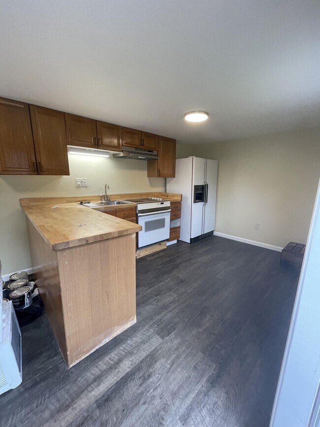 12362 Kings Hwy