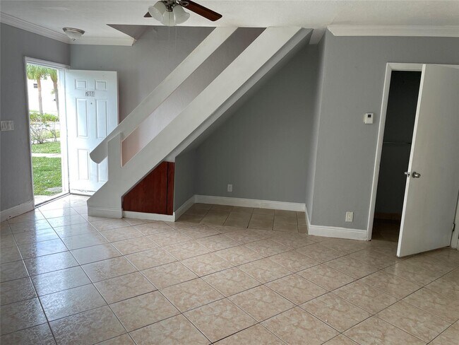 Photo - 7944 Kimberly Blvd