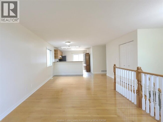 Photo - 4578 Sassafras Ave