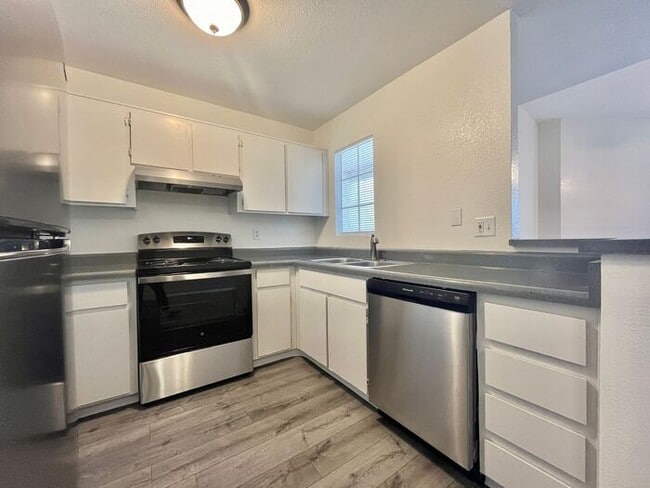 Photo - 16818 N 56th St