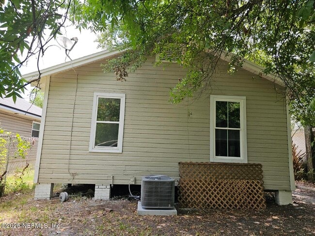 Photo - 1018 Tyler St