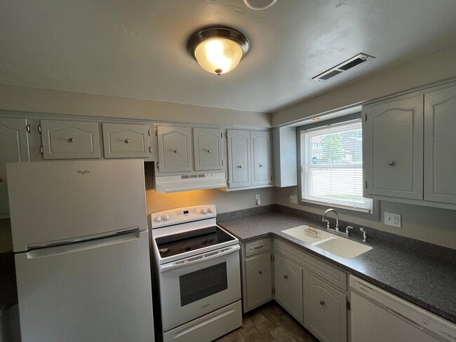 Photo - 3525 Redbird Trail