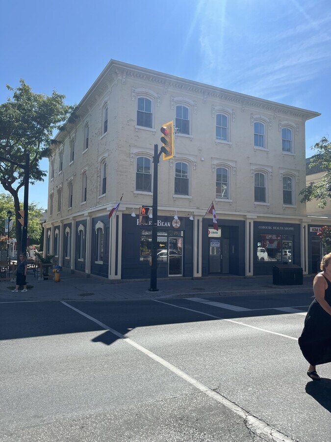 Photo - 73 King St W Unit 5