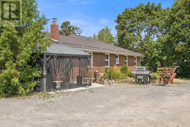 Photo - 499 York St