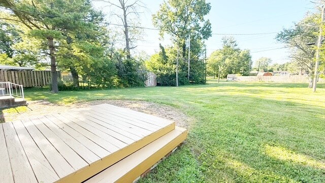 Photo - LAWRENCE 4 BEDROOM W/BASEMENT RECENTLY UPDATED! AVAILABLE NOW!