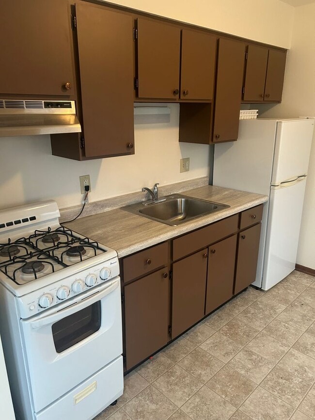 Photo - 10621 W Lincoln Ave Unit 1