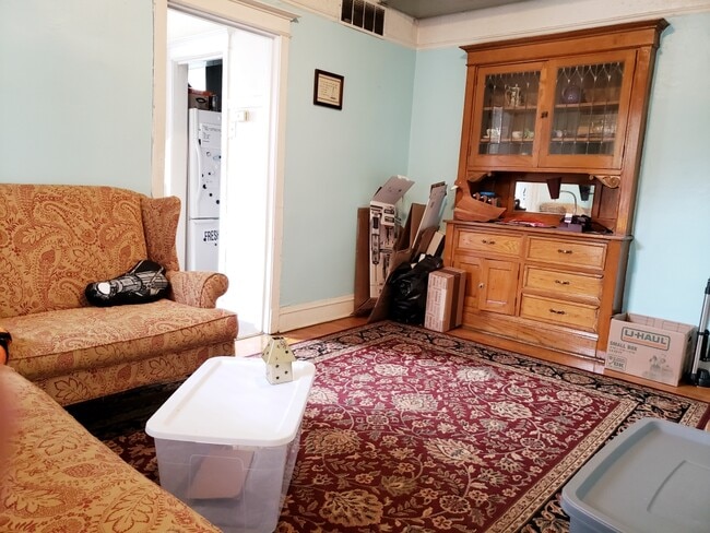 Dining Room - 3516 Broadway N Unit 2